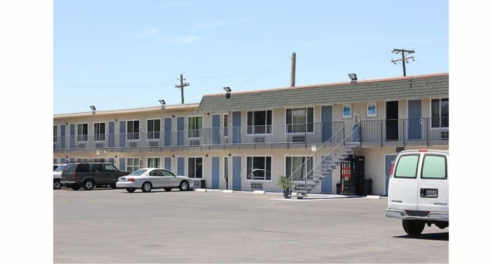 Parkway Inn Fresno Eksteriør bilde