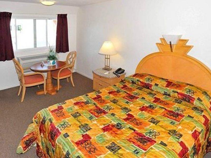 Parkway Inn Fresno Eksteriør bilde