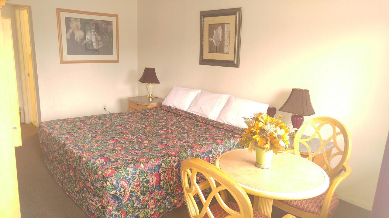 Parkway Inn Fresno Eksteriør bilde