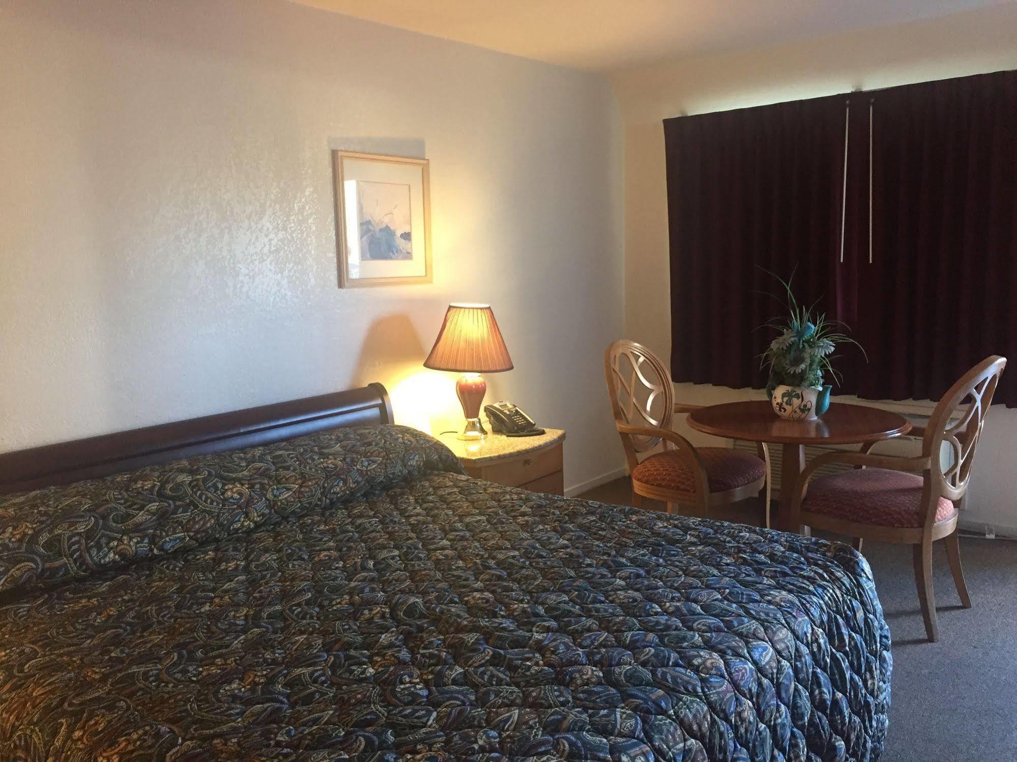 Parkway Inn Fresno Eksteriør bilde